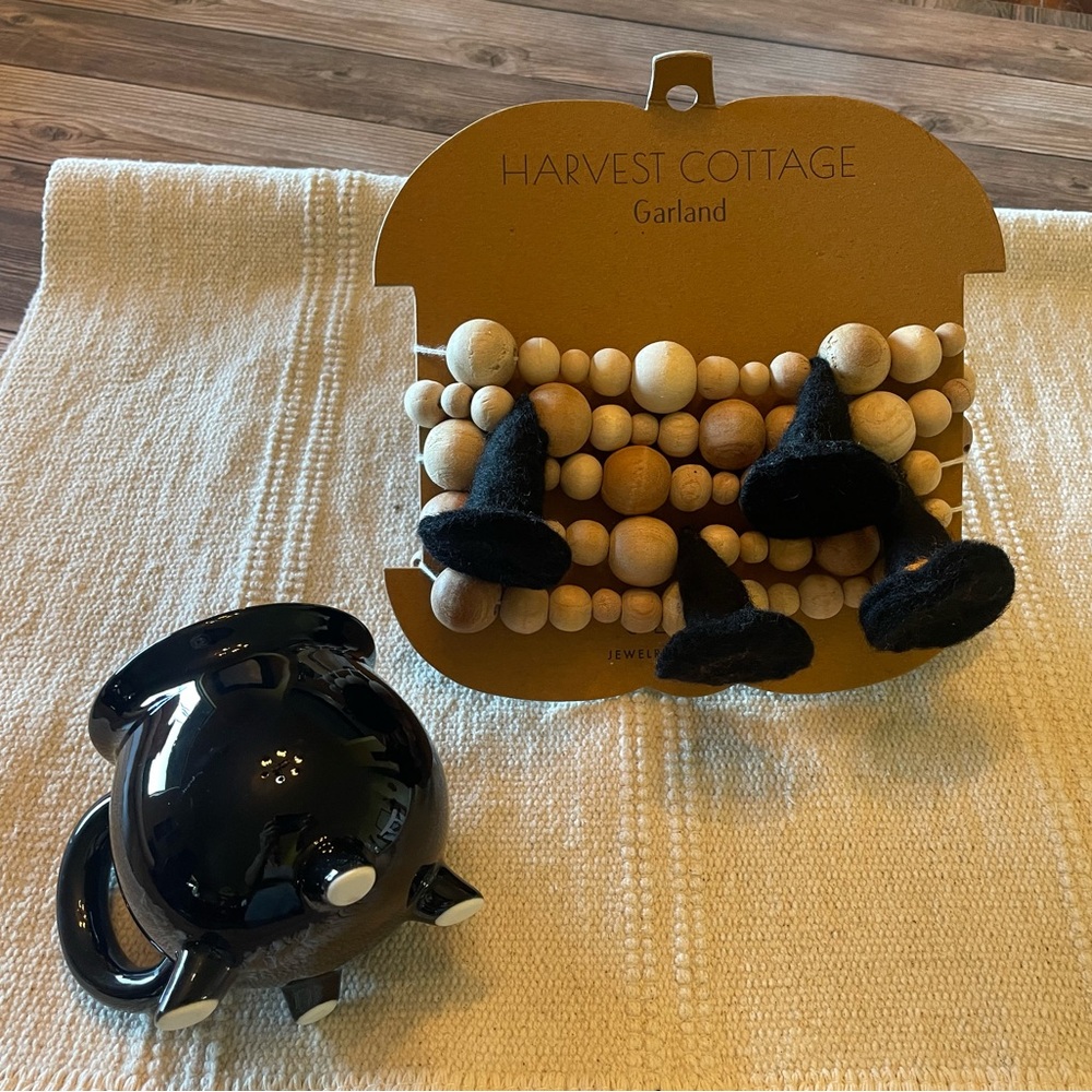Wood and Felt Halloween Garland with Black Ceramic Calderon Mug - Picture 6 of 10